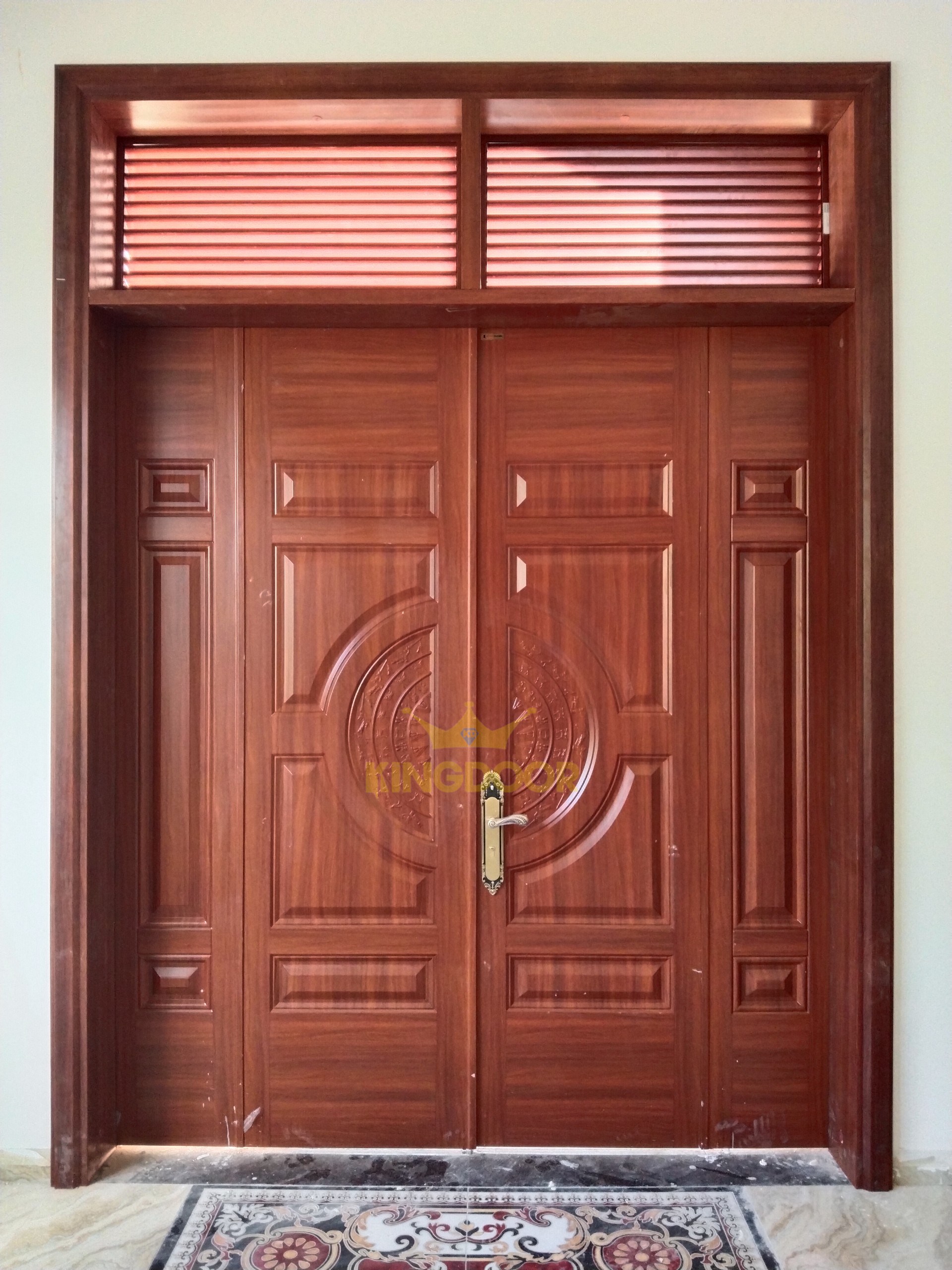 Cửa Thép Vân Gỗ Tại Tân Bình - Thi Công Lắp Đặt Trọn Gói