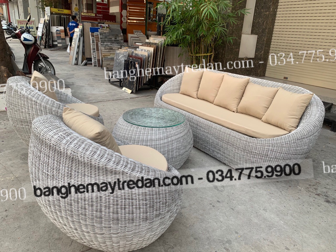 Sofa nhựa giả mây để phòng khách hiện đại, trẻ trung