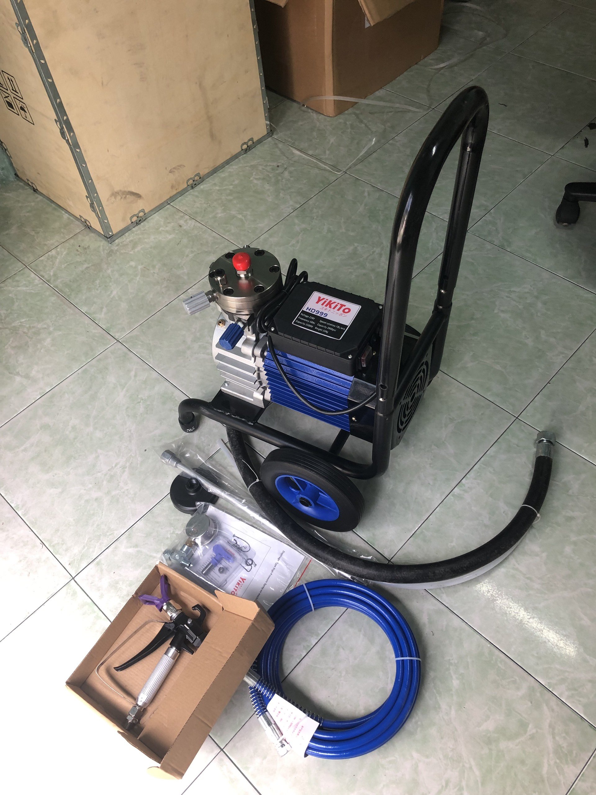 Máy Phun Sơn Yikito nhật bản HD990 - giá 5,5tr - Lh 0971.239.110