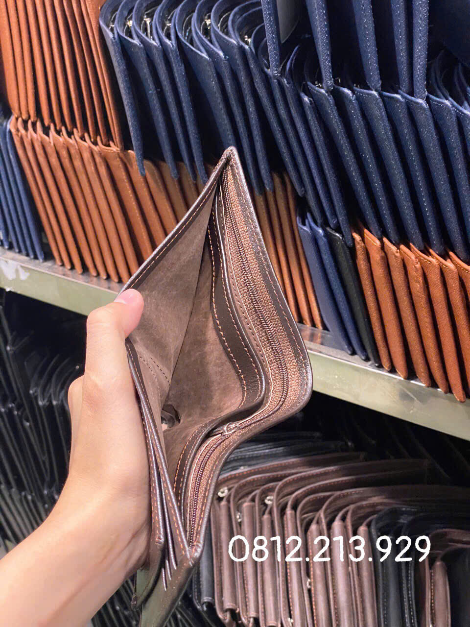 Xưởng sản xuất ví da thật 100%