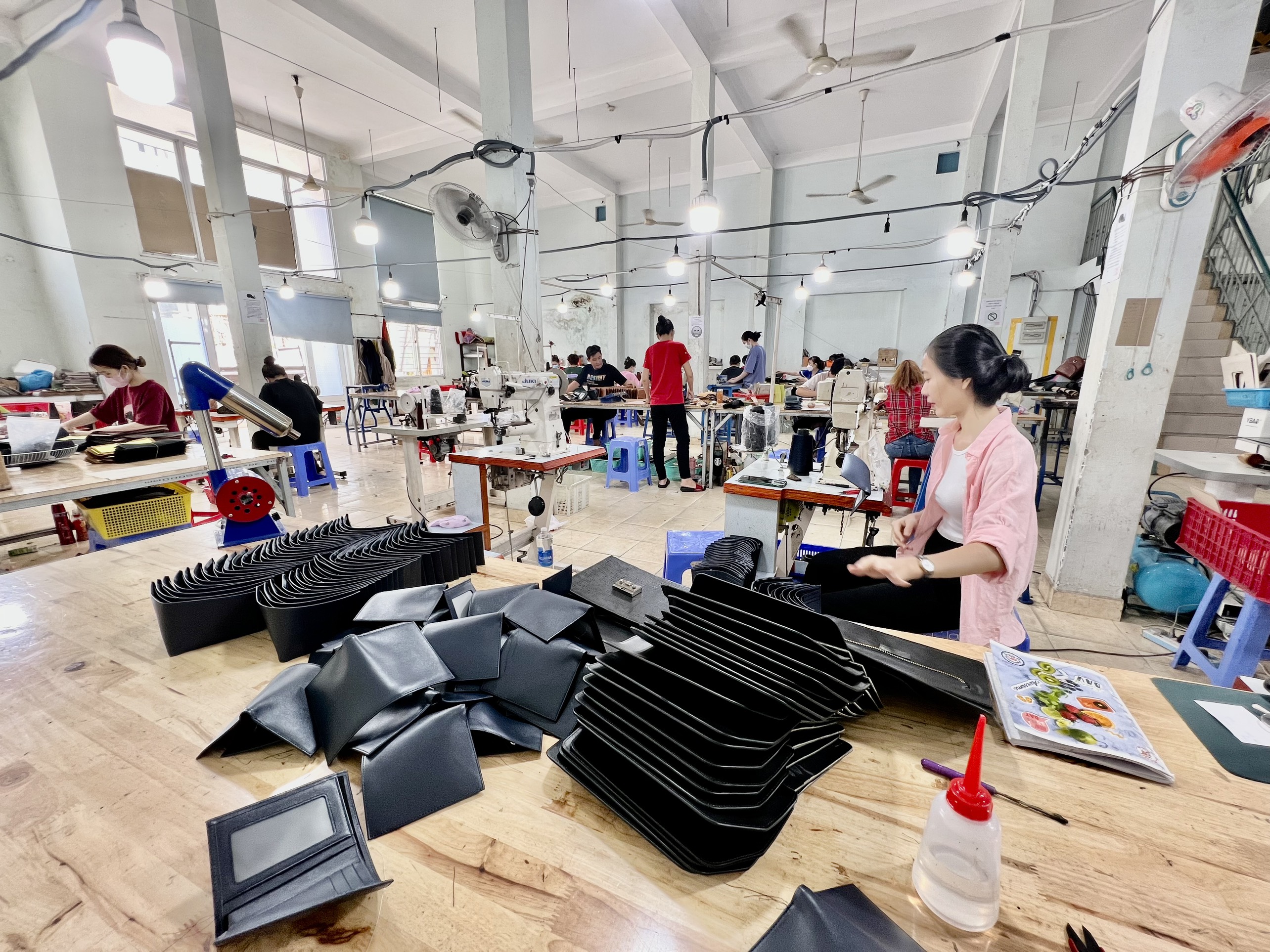 CÓ PHẢI BẠN CẦN TÌM NGUỒN HÀNG GIÁ RẺ TẬN XƯỞNG ?