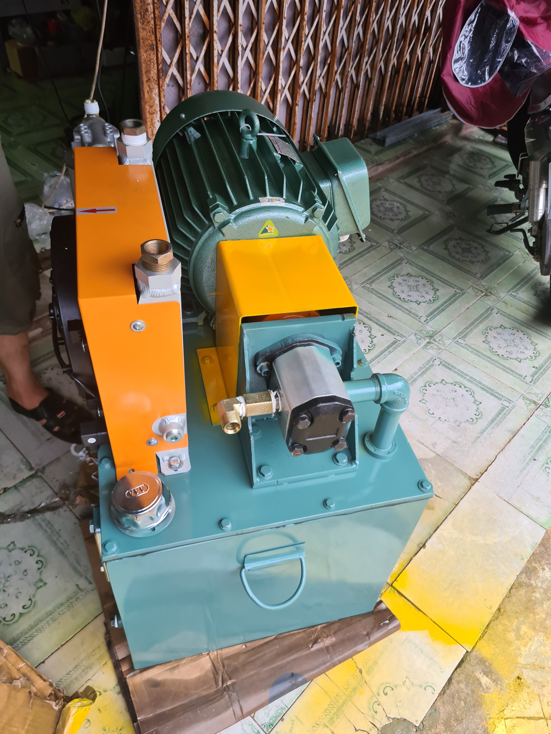 Giá bộ nguồn thủy lực 12v, 24v chính hãng,