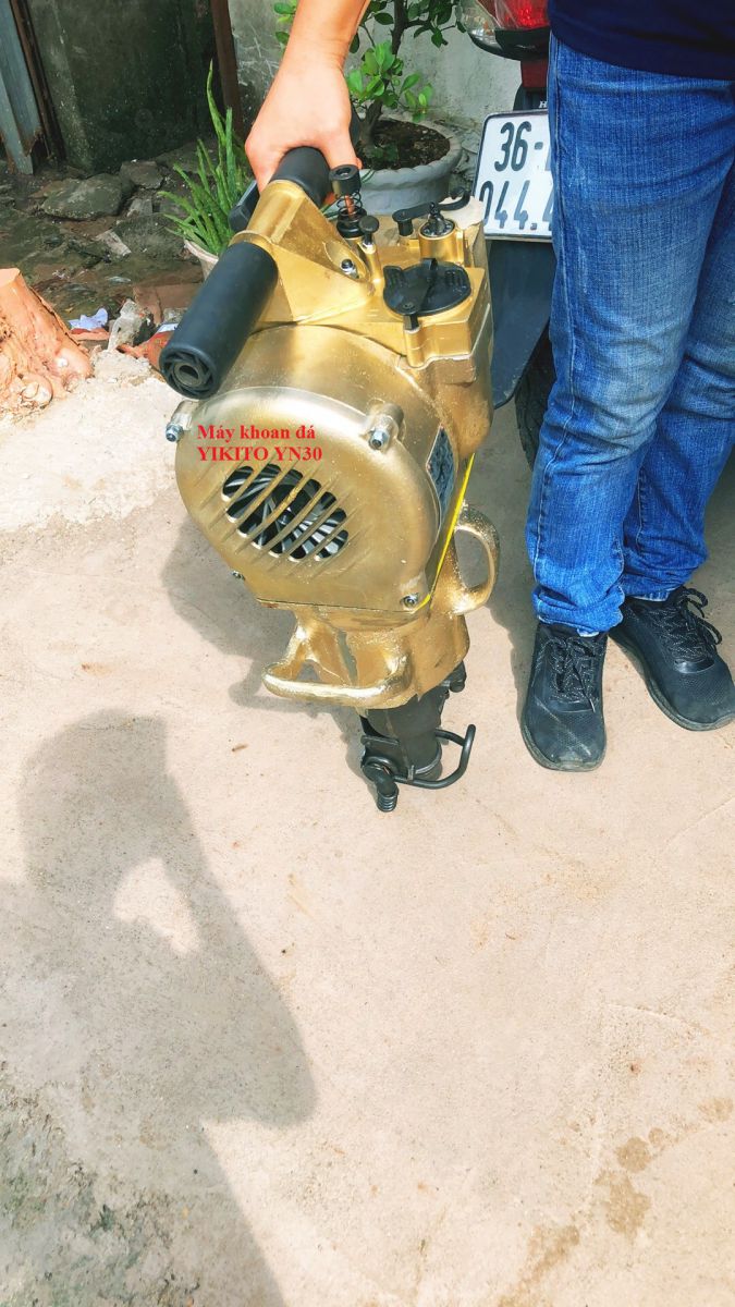 Máy khoan đá chạy xăng YIKITO YN30