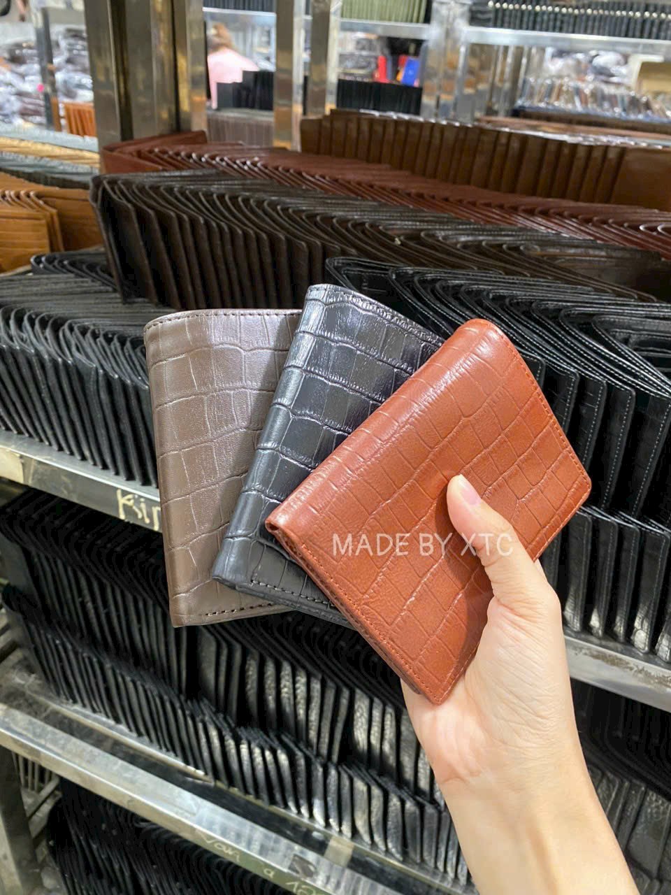 Doanh Nghiệp Sản Xuất Đồ Da Giá Sỉ