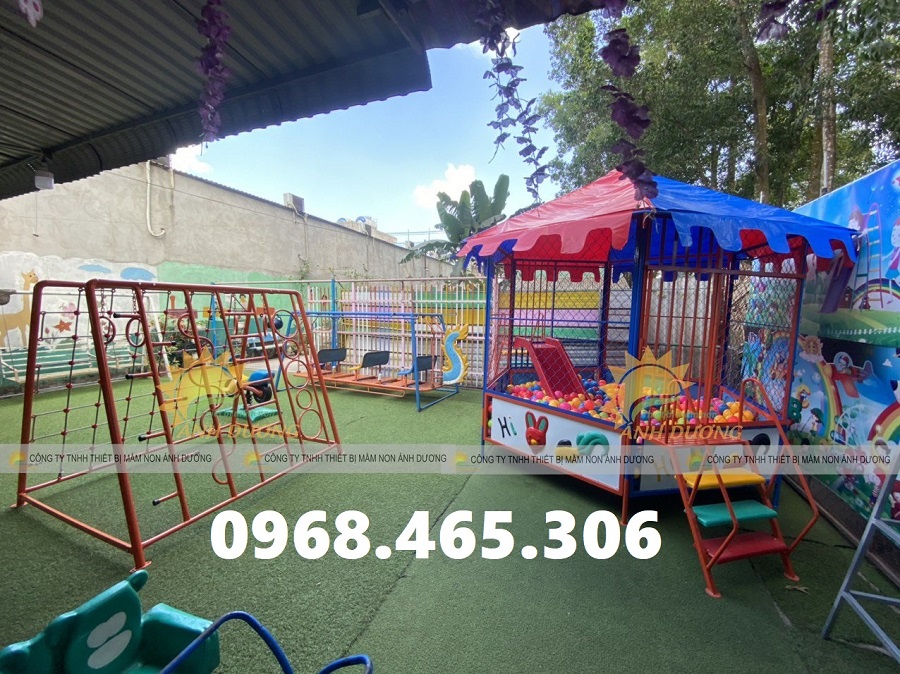 Nhà banh sắt trẻ em có mái che , nhà banh mầm non, nhà banh lục giác