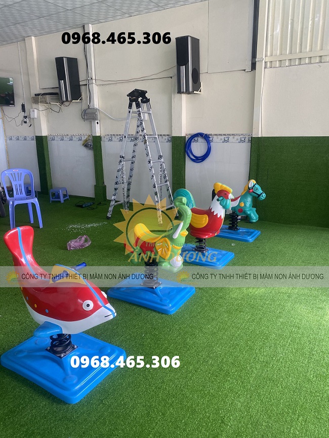 Thú nhún lò xo composite voi, gà, ngựa dành cho trẻ em