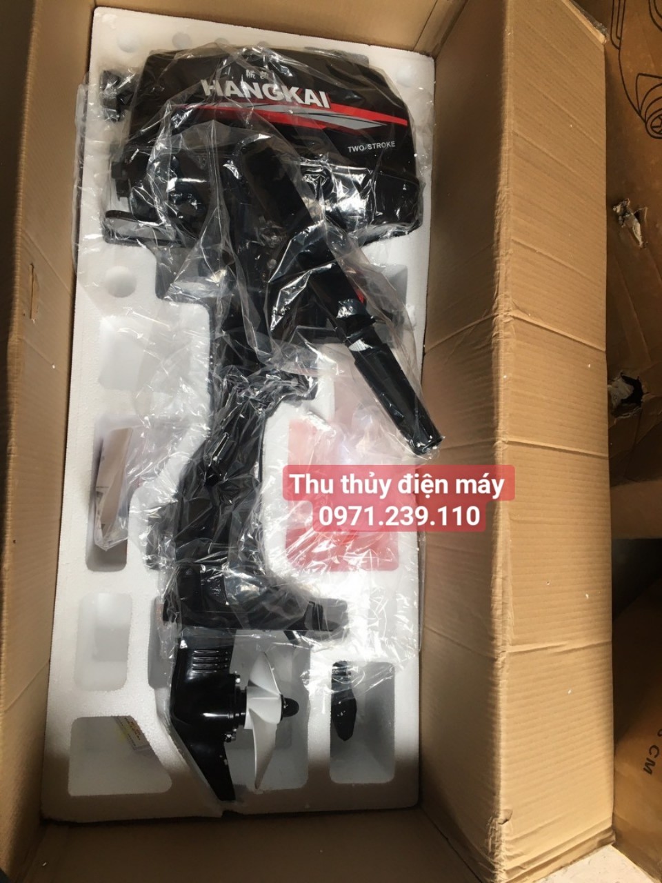 ĐỘNG CƠ THUYỀN còn vài chiếc 4 ngựa chạy xăng e cần Thanh Lý : Lh 0971.239.110