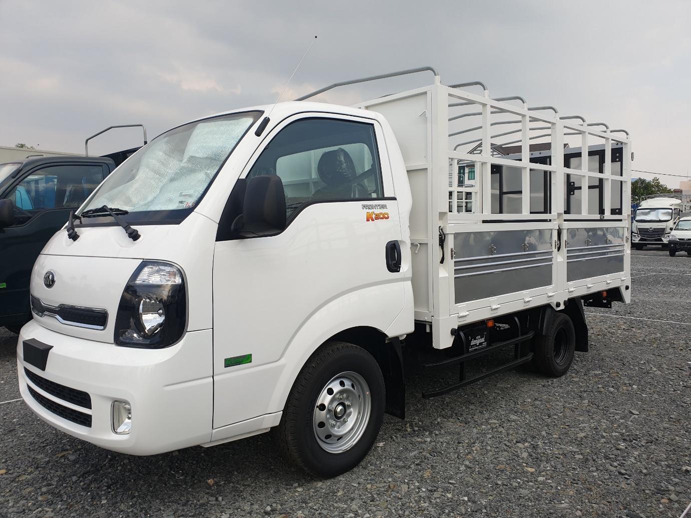 KIA K200
