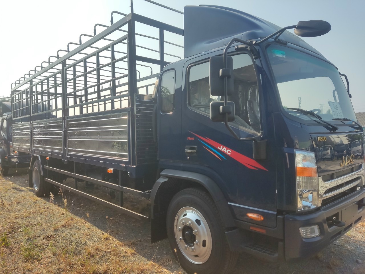 ✅ Nhãn hiệu: JAC N800 THÙNG MUI BẠT ✅ Kích thước lòng thùng (D x R x C): 7610 x