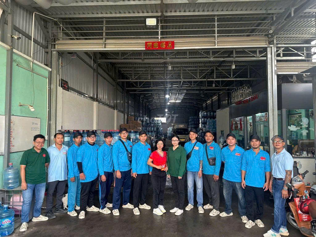 Tuyển NV Nam giao nước bình 20L có kinh nghiệm làm ở Q8 - B Chánh