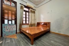Chính chủ bán nhà đẹp phố Lạc Long Quân – Tiện ích xung quanh không thiếu gì