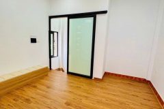 Nhỉnh 3 tỷ bán nhà 4 tầng long lanh ngõ 160 đường hoàng mai