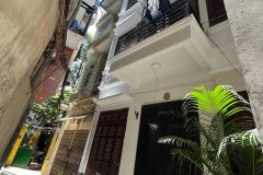 Bán nhà lê thanh nghị 5 tầng dân xây 10M ô tô tránh hai bà trưng