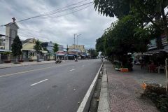 GIÁ RẺ BẤT NGỜ!!! Nhà NGAY TRUNG TÂM TP. Mỹ Tho. MẶT TIỀN Nguyễn Văn Nguyễn, P.8