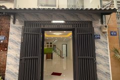 NHÀ 2 TẦNG 4 PHÒNG NGỦ, MỚI XÂY VÀO Ở NGAY - HẺM OTO ĐỖ CỬA, LỘ GIỚI CHỈ CÓ