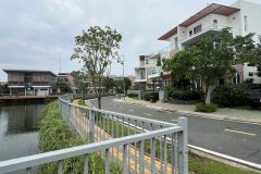 BÁN BIỆT THỰ 3 MẶT TIỀN VIEW HỒ 3 TẦNG - 120m2 - SHR  Khu đô thị Dragon Village