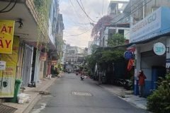 Bán nhà Mặt tiền Võ Thành Trang - giao Bàu Cát, 6,1x32m, 3 Tầng, Sổ A4, 1 đời
