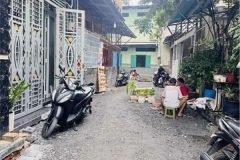 PHẠM VĂN HAI – SÁT TRƯỜNG SA  HẺM 5M  44M²  3 TẦNG  4PN.