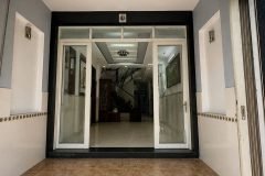Bán nhà gần Lạc Long Quân 70m2, 4 tầng BTCT, 4 phòng ngủ, giá 8.3 tỷ