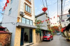 Chính chủ bán đất ngõ 61 Phố Trạm , Long Biên , Hà Nội .