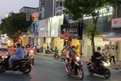 Nhà MT Nguyễn Duy Dương khu KD vàng bạc, Q5. 4,2x17m. 3 tầng. Giá 26 tỷ