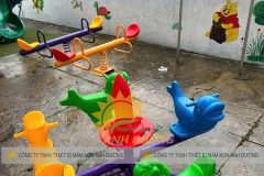 Mâm xoay trẻ em, đu quay 5 con giống mầm non