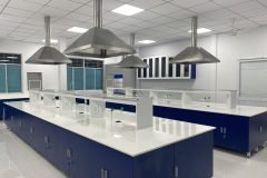Các mẫu bàn thí nghiệm TTFurniture Group cung cấp