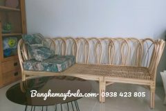 Bàn ghế sofa mây lưng uốn cánh hoa hiện đại