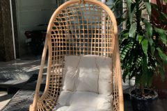 Ghế xích đu caro mây tự nhiên