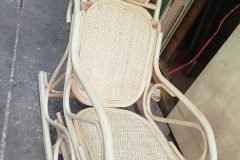 Ghế bập bênh mây đan kín ngồi thư giãn