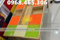 Bàn lego trẻ em bằng gỗ, bàn chơi cát trẻ em, tường lego trẻ em