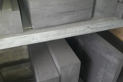 Tấm Graphite & điện cực Graphite – Chìa khóa cho sản xuất hiện đại