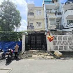 NHÀ PHỐ 2 LẦU MẶT TIỀN ĐƯỜNG SỐ TÂN QUY Q7