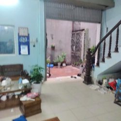 Nhỉnh 8 tỷ bán 89M phố vọng tặng nhà 20 ra phố hai bà trưng