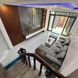 Bán Nhà Trảng Bom. Đối Diện Công Viên. Đang Kinh Doah Quán Cà Phê