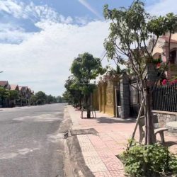 Bán đất 100% thổ cư vuông 12x32m (384m2), đường Phùng Hưng, An Phước, Long Thành