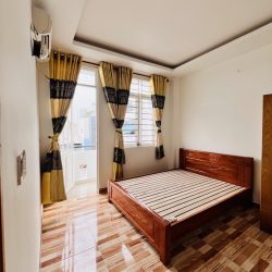 Chính chủ cho thuê phòng Ban Công 25m2 tại Bình Tân gần ngã 4 Bốn Xã