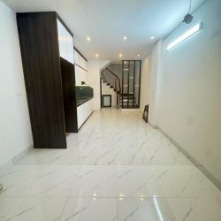 Xuân La - Tây Hồ – 35m x 5 tầng – lô góc