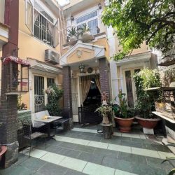 BIỆT THỰ  QUẬN 7- NGANG 11m 135m2  XE HƠI TỚI NHÀ NGAY KHU BỘ CÔNG AN