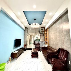 Nhà đường Hoà Bình(Tân Phú)
