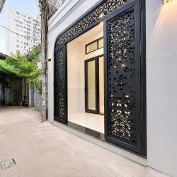 CHỦ ĐỊNH CƯ NƯỚC NGOÀI GỬI BÁN DÙM 62m2 ĐƯỜNG HUỲNH THIÊN LỘC CHỈ 6 ĐỒNG HƠN.