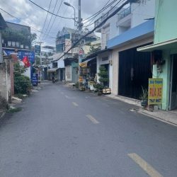 Bán nhà Phan Văn Hớn Hẻm Xe Hơi Thông, 4,5x22m, nhà 2 tầng chỉ  6 tỷ