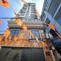 Bán nhà Đức Giang Long Biên 9 tỷ 50m thang máy,cho thuê dòng tiền