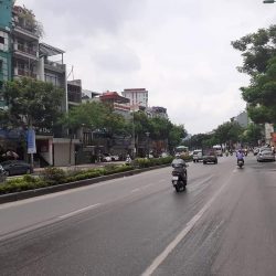Bán Nhà mặt phố Ái Mộ, Bồ Đề, Long Biên: 226m2, MT11.5m, vỉa hè, kinh doanh 85