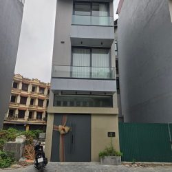 Bán nhà mới Thạch Bàn 11 tỷ 60m gần phố,gần công viên