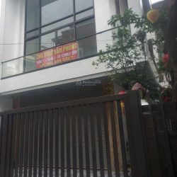 CHO THUÊ NHÀ RIÊNG LÀM VĂN PHÒNG TẠI PHÚ DIỄN – KHÔNG GIAN RỘNG, Ô TÔ ĐỖ CỬA
