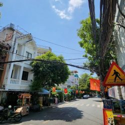 BÁN GẤP NHÀ MẶT TIỀN ĐƯỜNG SỐ 2, PHƯỜNG TÂN QUY, QUẬN 7