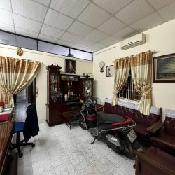 Bán nhà Mặt tiền Nguyễn Tuân -  giao Nguyễn Thái Sơn, 4,6x19m. Cấp 4, 1 đời