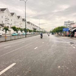 Bán nhà 2 Mặt tiền Dương Quảng Hàm - giao Nguyễn Thái Sơn, 5x28m, 3 Tầng, Sổ