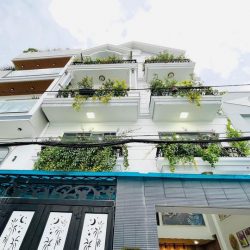 Nhà mới 5 tầng HĐ 450 triệu 1 năm 8tỷ xíu gần công viên Lê Thị Riêng quận Tân Bình